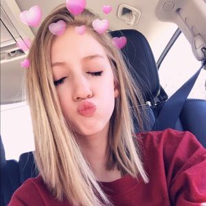 Meet your Posher, Abby